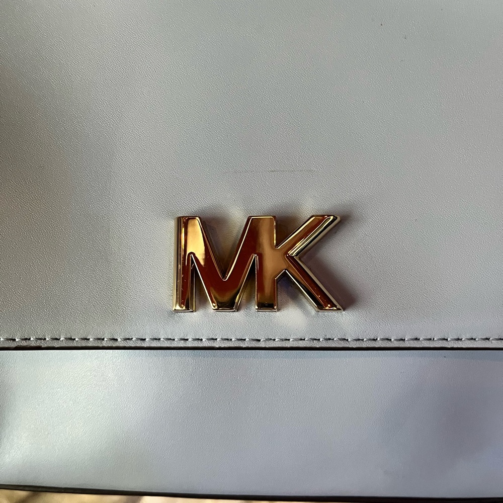COPY - BNWT Michael Kors Handbag - Picture 2 of 13